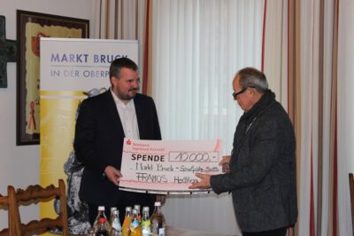 Spendenübergabe in Bruck